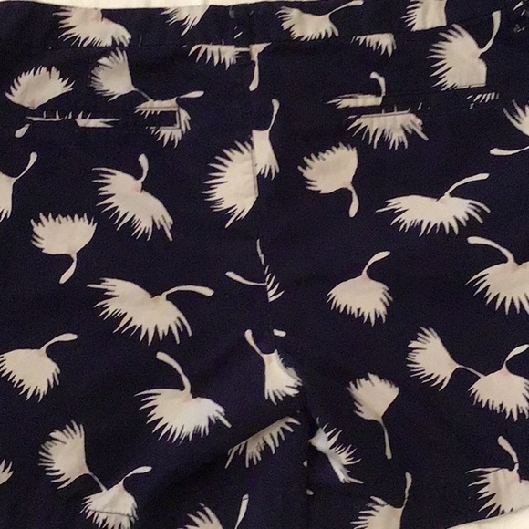 Old Navy Patterned Shorts Size 10 - Picture 3 of 3
